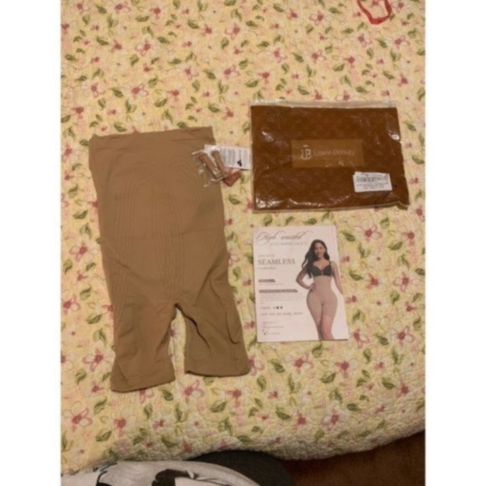 Lover-Beauty High Waisted Body Shaper Shorts - XS/S